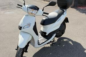 Peugeot Tweet 125 Active Bianco - 2023 - 22.500 km