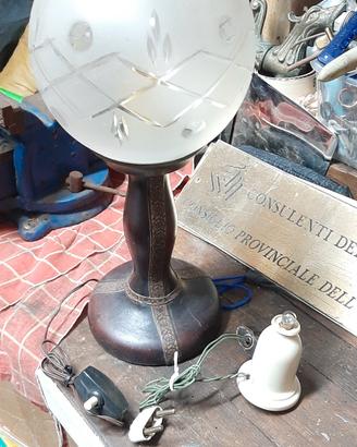 ( VENDUTA) lampada da tavolo retro' 