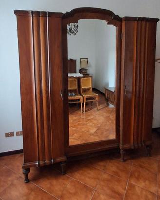Armadio 3 ante vintage anni '40 in noce