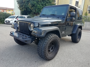 Jeep Wrangler 2.4 Sport Hard Top