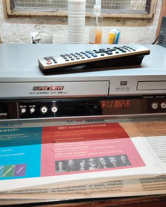 Panasonic NV-VP30 combo VHS e DVD