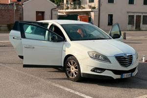 Lancia Delta 2012