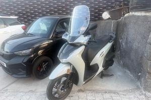 Honda SH 350
