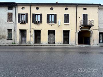 4 LOCALI A ORZIVECCHI