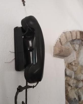 Telefono da parete d'epoca