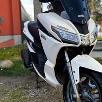 Aprilia SXR 50 con 64 km reali