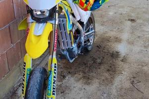 Suzuki supermotard 450- 2012