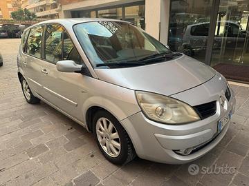 RENAULT Scenic 1.9 dCi 130CV
