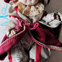 bambola e vaso cinese