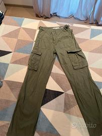 Pantaloni cargo Bershka