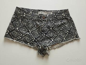 Shorts brand Primark Tg. XS (EU 34) etnico bianco