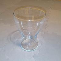 vaso in vetro curvo