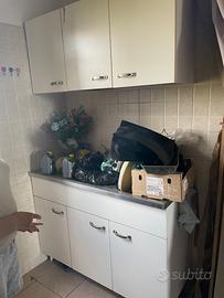 Mobile cucina + lavabo e miscelatore