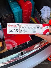 Dischi anteriori  brembo NUOVI