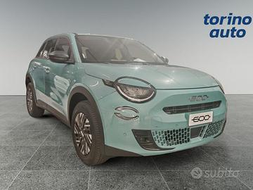 FIAT 600 Hybrid 110 CV DCT MHEV Icon