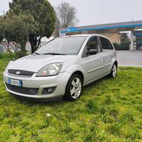 Ford fiesta 1.2 benzina ok neopatentati