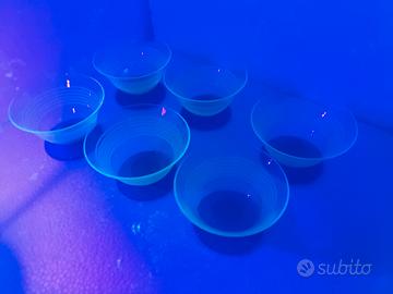  bicchieri a coppa Art Decò in vetro al manganese