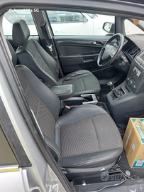Opel zafira 7 posti