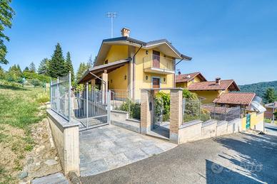 VILLA SINGOLA A COAZZE