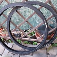 2 pneumatici 26'' 1x3/8 e 2 camere d'aria