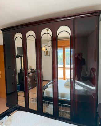 Camera da letto in legno laccato