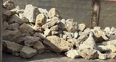 Ciottoli informi di granito