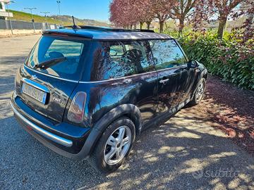 Mini 1.4 tdi One D de luxe