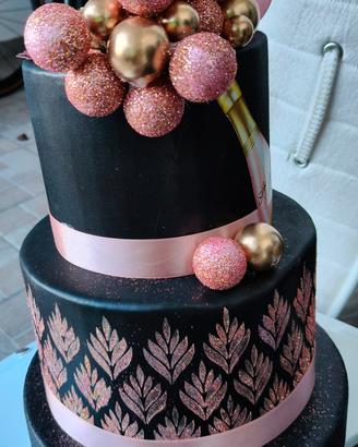 torta  finta compleanno 