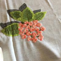 Tovaglia in bisso di lino anni 50/60 ricamata