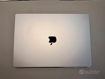 Macbook pro m4 Pro 16” 24gb ram 512ssd
