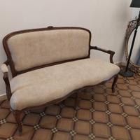 Divanetto restaurato del 1900