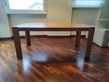 Tavolo allungabile in teak. Marca DOIMO.