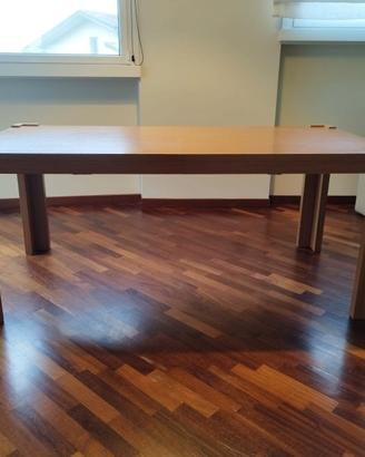 Tavolo allungabile in teak. Marca DOIMO.