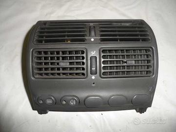 BOCCHETTE ARIA CENTRALE FIAT Punto Berlina 5P 176A