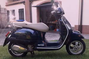 vespa 300 GTS