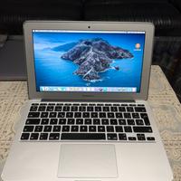 Macbook Air 11”- Intel Core i5 4GB/128GB - 2 cicli