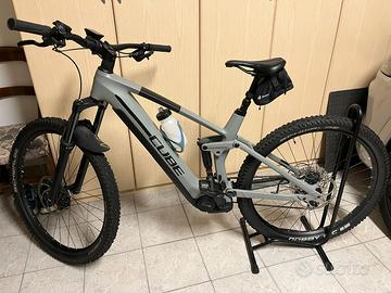 MTB CUBE STEREO HYBRID