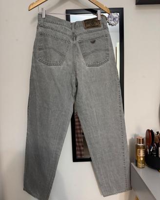 Jeans vita alta grigi di Armani Vintage