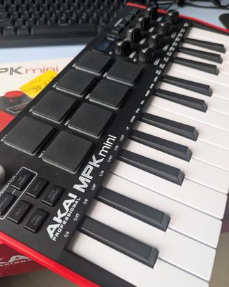 Tastiera Midi AKAI MPK mini