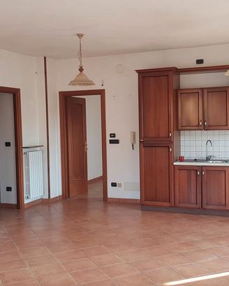 Cucina lineare  larg 3.60  altezza 2.4 mt