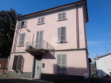 CASA SEMINDIPENDENTE A SAN DAMIANO AL COLLE