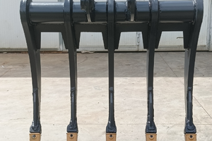 Benne escavatore e miniescavatore