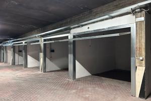 Garage di varie metrature in pieno centro