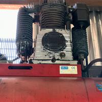 Gruppo pompante compressore aria