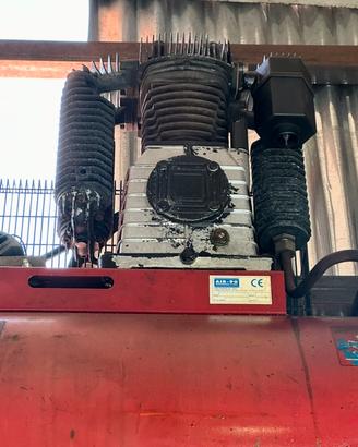 Gruppo pompante compressore aria