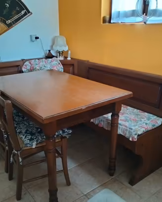 Tavolo con cassapanca