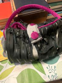 Borsa edizione limitata  in tessuto e cerniere