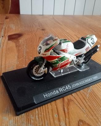 Honda RC 45 John Kocinsky 1997 1/24
