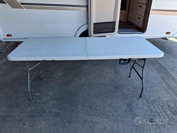 Tavolo in resina pieghevole 