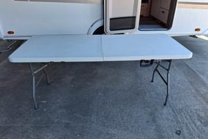 Tavolo in resina pieghevole 